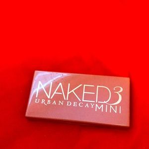 Naked 3 mini pallet by Urban Decay